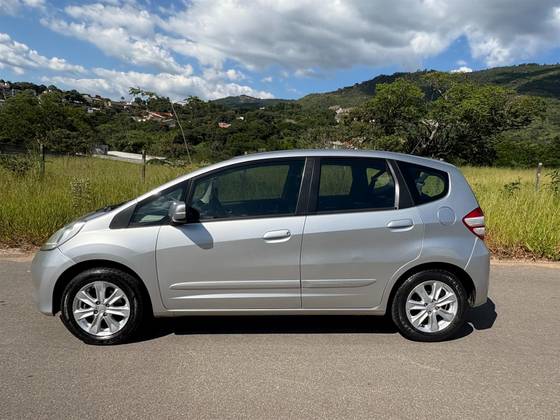 HONDA FIT 1.4 LX 16V FLEX 4P AUTOMÁTICO HONDA FIT 1.4 LX 16V FLEX 4P AUTOMÁTICO